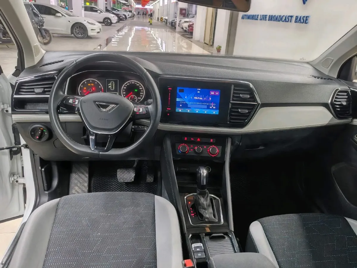 2023 Jetta VS7 1.4T 150HP L4 6AT,autocango,china used car exporter,china ev exporter,chinese used car exporter,chinese used ev exporter