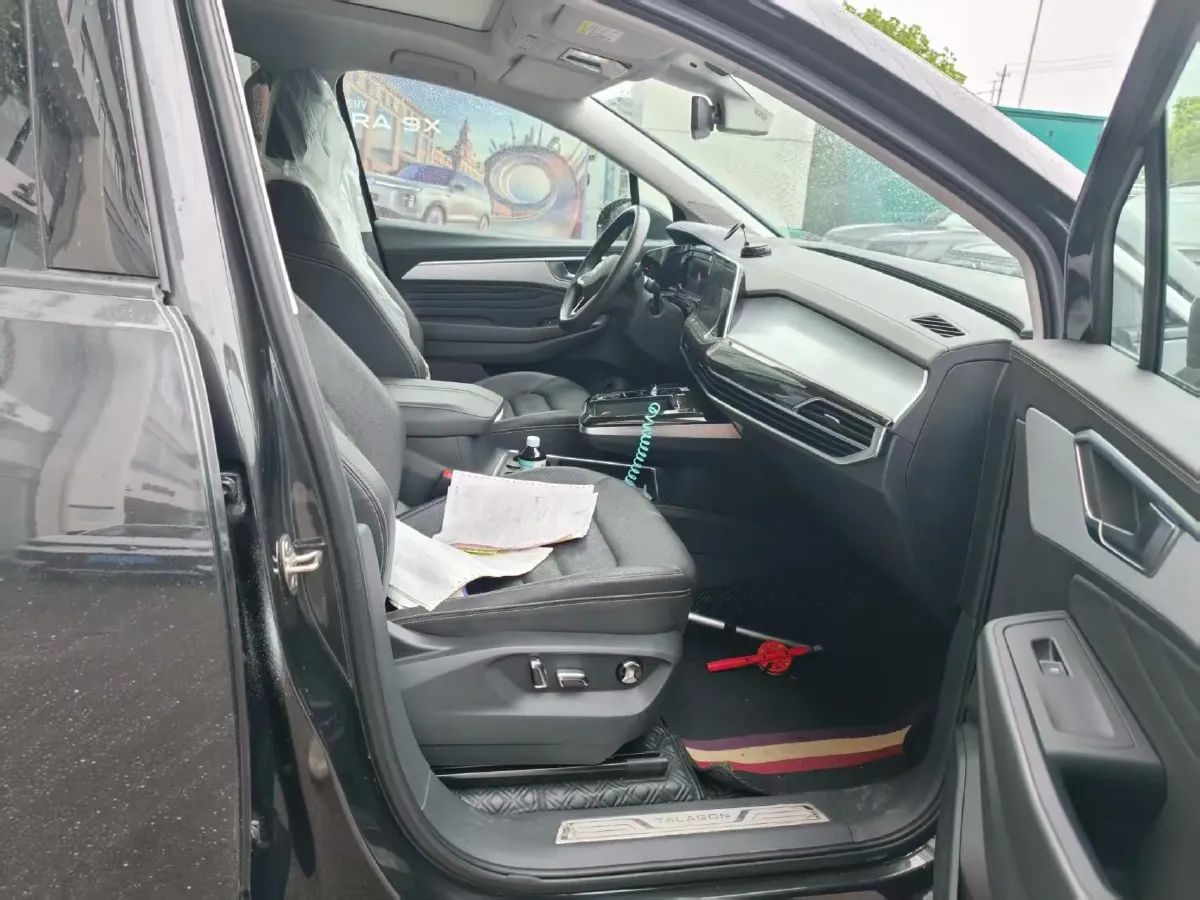 2023 Volkswagen Talagon 2.0T 220HP L4 7DCT,autocango,china used car exporter,china ev exporter,chinese used car exporter,chinese used ev exporter