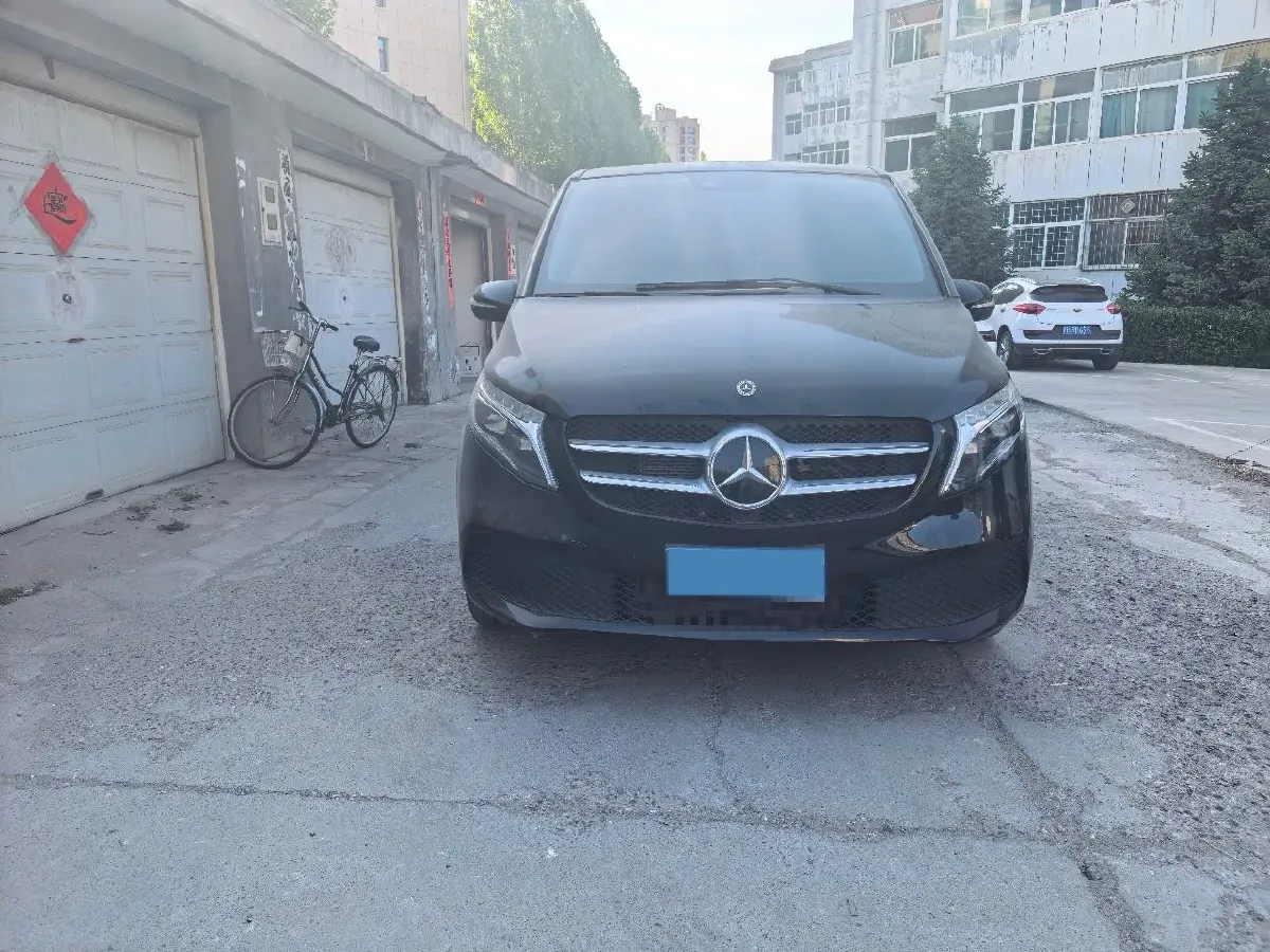 2021 Mercedes-Benz V Class 2.0T 211HP L4 9AT,autocango,china used car exporter,china ev exporter,chinese used car exporter,chinese used ev exporter