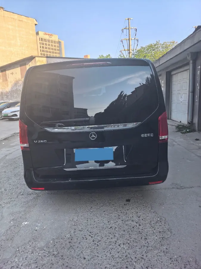 2021 Mercedes-Benz V Class 2.0T 211HP L4 9AT,autocango,china used car exporter,china ev exporter,chinese used car exporter,chinese used ev exporter