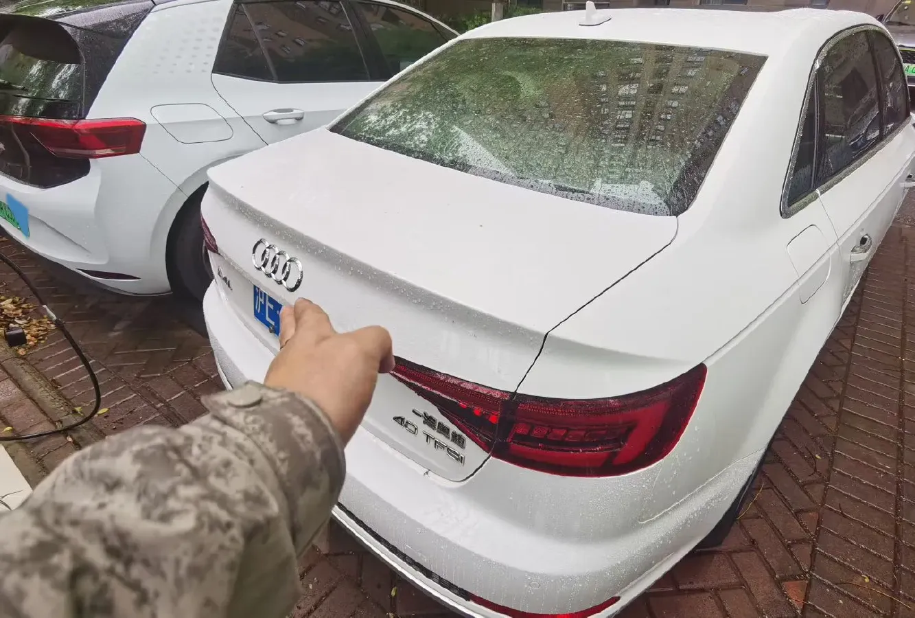 2019 Audi A4L 2.0T 190HP L4 7DCT,autocango,china used car exporter,china ev exporter,chinese used car exporter,chinese used ev exporter