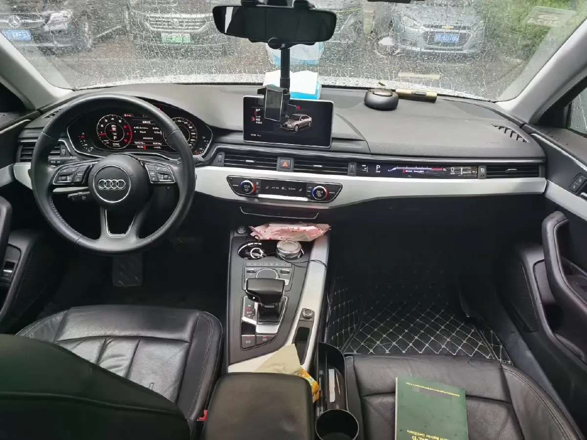 2019 Audi A4L 2.0T 190HP L4 7DCT,autocango,china used car exporter,china ev exporter,chinese used car exporter,chinese used ev exporter