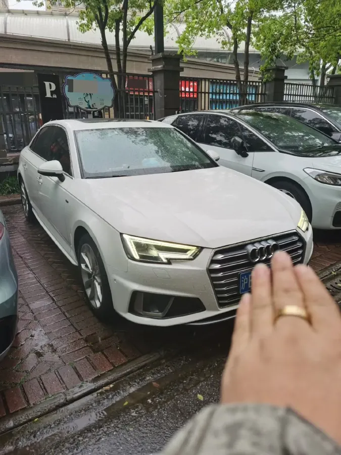 2019 Audi A4L 2.0T 190HP L4 7DCT,autocango,china used car exporter,china ev exporter,chinese used car exporter,chinese used ev exporter