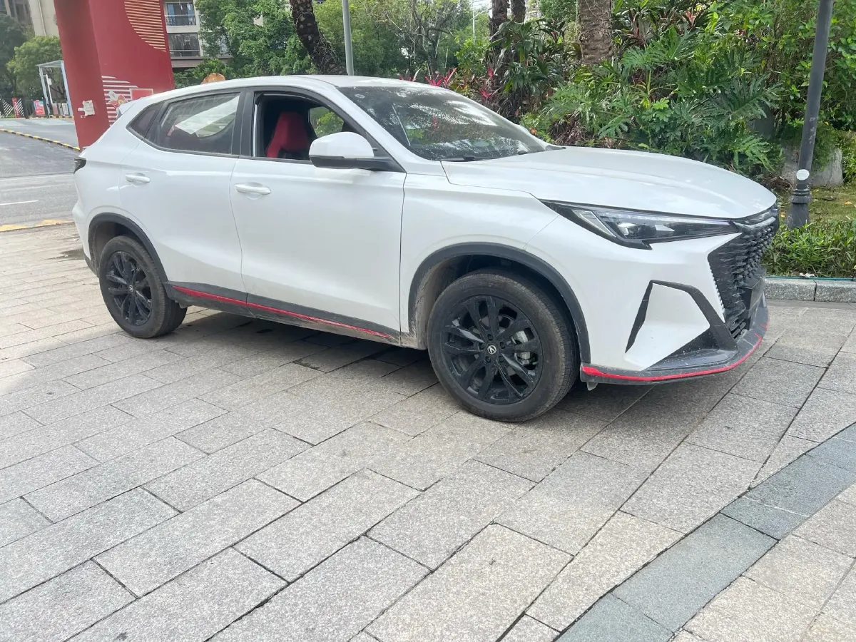 2025 ChangAn X5 PLUS 1.5T 188HP L4 7DCT,autocango,china used car exporter,china ev exporter,chinese used car exporter,chinese used ev exporter