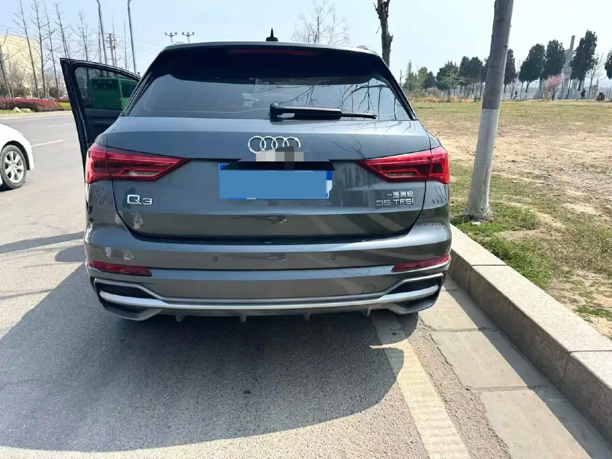 2023 Audi Q3 1.4T 150HP L4 7DCT,autocango,china used car exporter,china ev exporter,chinese used car exporter,chinese used ev exporter
