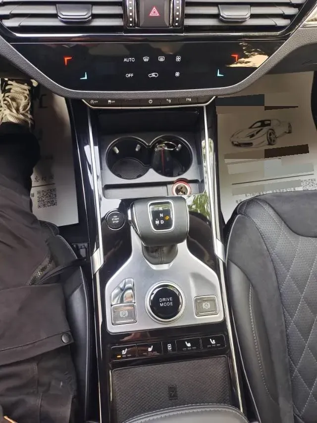 2019 HongQi HS5 2.0T 224HP L4 6AT,autocango,china used car exporter,china ev exporter,chinese used car exporter,chinese used ev exporter