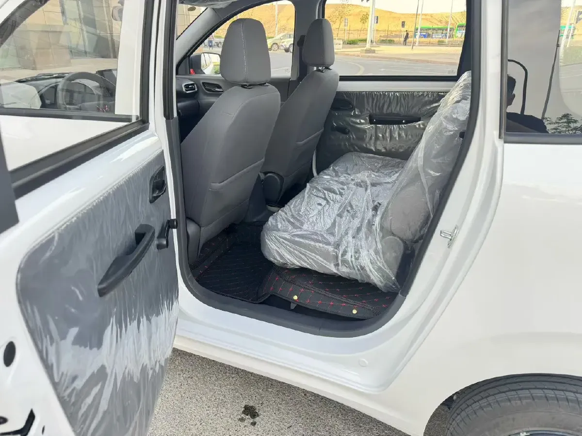 2025 WuLing HongGuang New Energy REEV 99HP REEV,autocango,china used car exporter,china ev exporter,chinese used car exporter,chinese used ev exporter