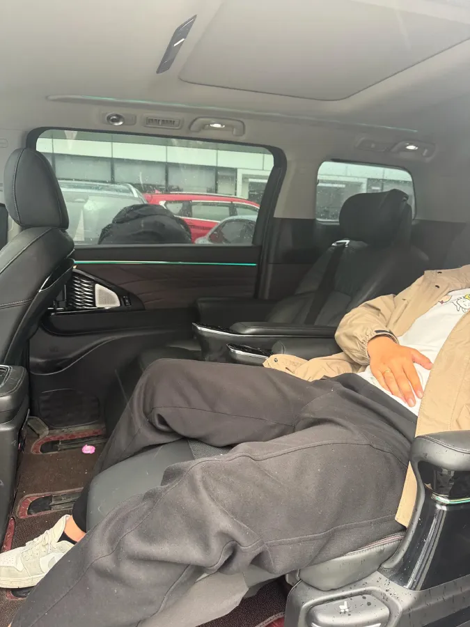 2024 GAC Trumpchi M8 2.0T 252HP L4 8AT,autocango,china used car exporter,china ev exporter,chinese used car exporter,chinese used ev exporter