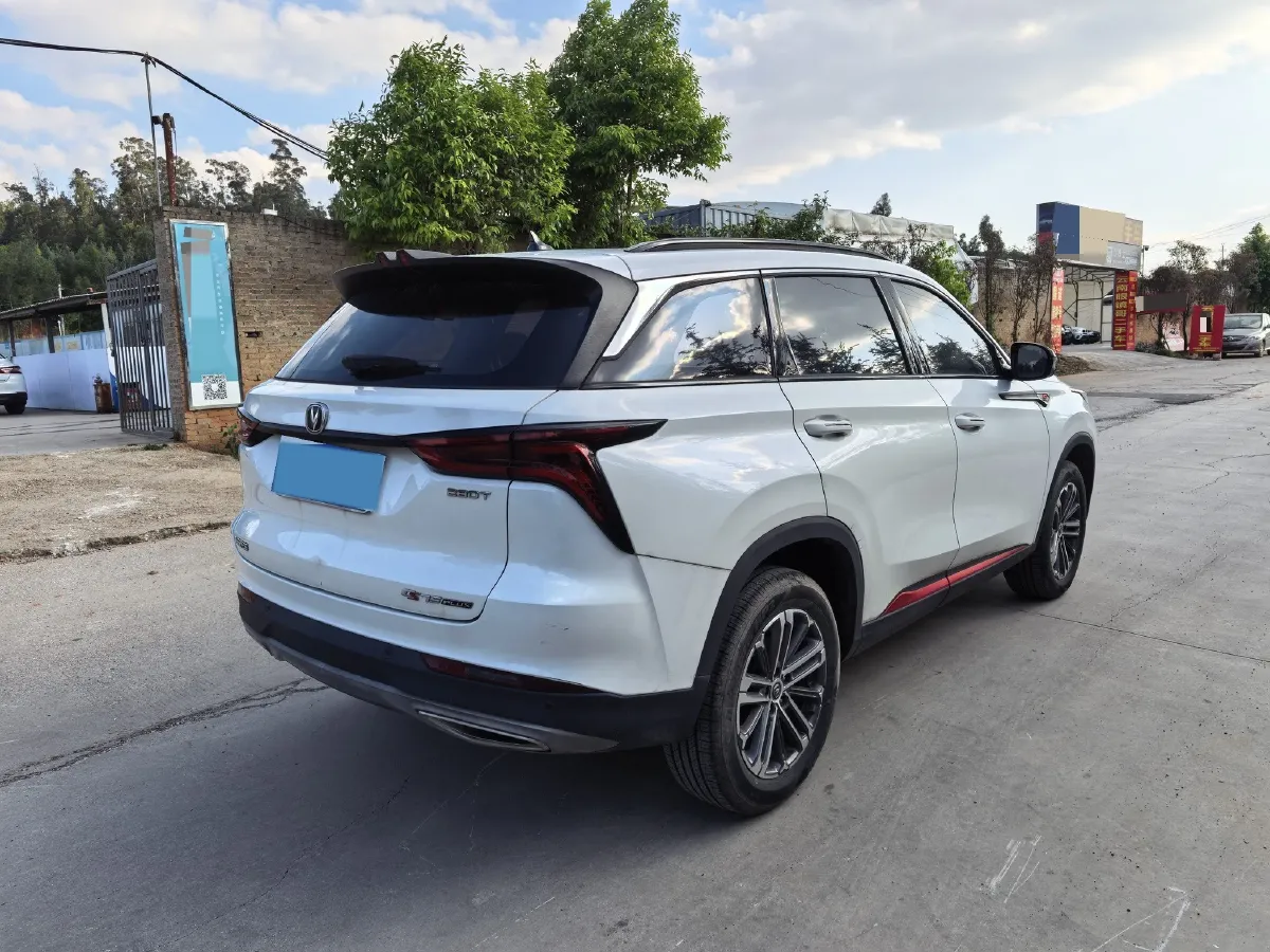 2022 ChangAn CS75 Plus 1.5T 178HP L4 6AT,autocango,china used car exporter,china ev exporter,chinese used car exporter,chinese used ev exporter