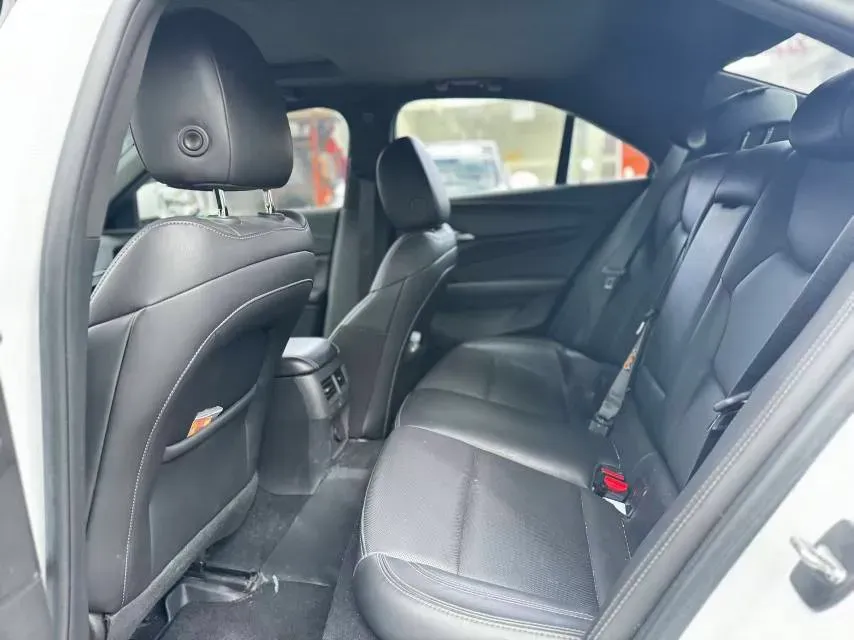 2021 Cadillac CT4 2.0T 237HP L4 8AT,autocango,china used car exporter,china ev exporter,chinese used car exporter,chinese used ev exporter