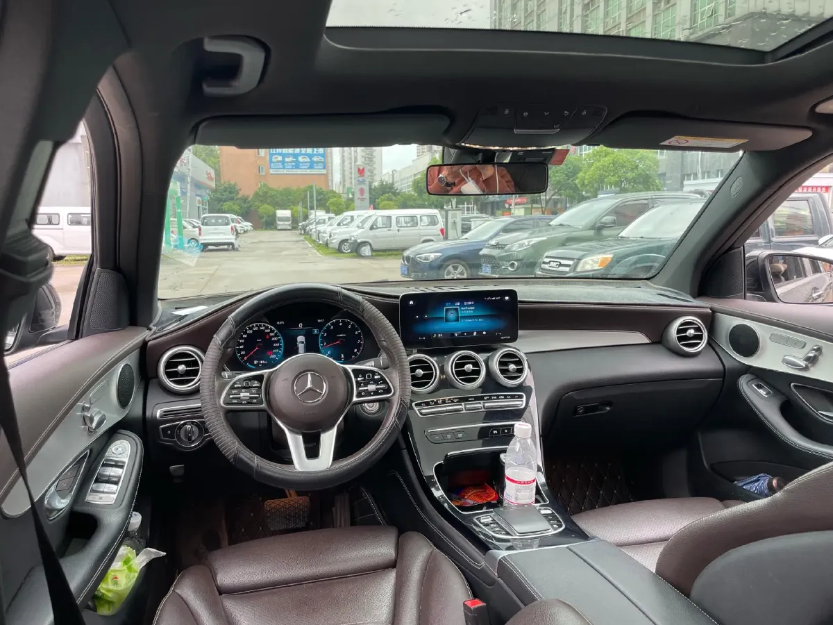 2021 Mercedes-Benz GLC Class 2.0T 197HP L4 9AT,autocango,china used car exporter,china ev exporter,chinese used car exporter,chinese used ev exporter