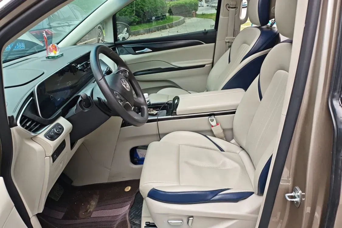 2023 Buick GL8 2.0T 237HP L4 9AT,autocango,china used car exporter,china ev exporter,chinese used car exporter,chinese used ev exporter