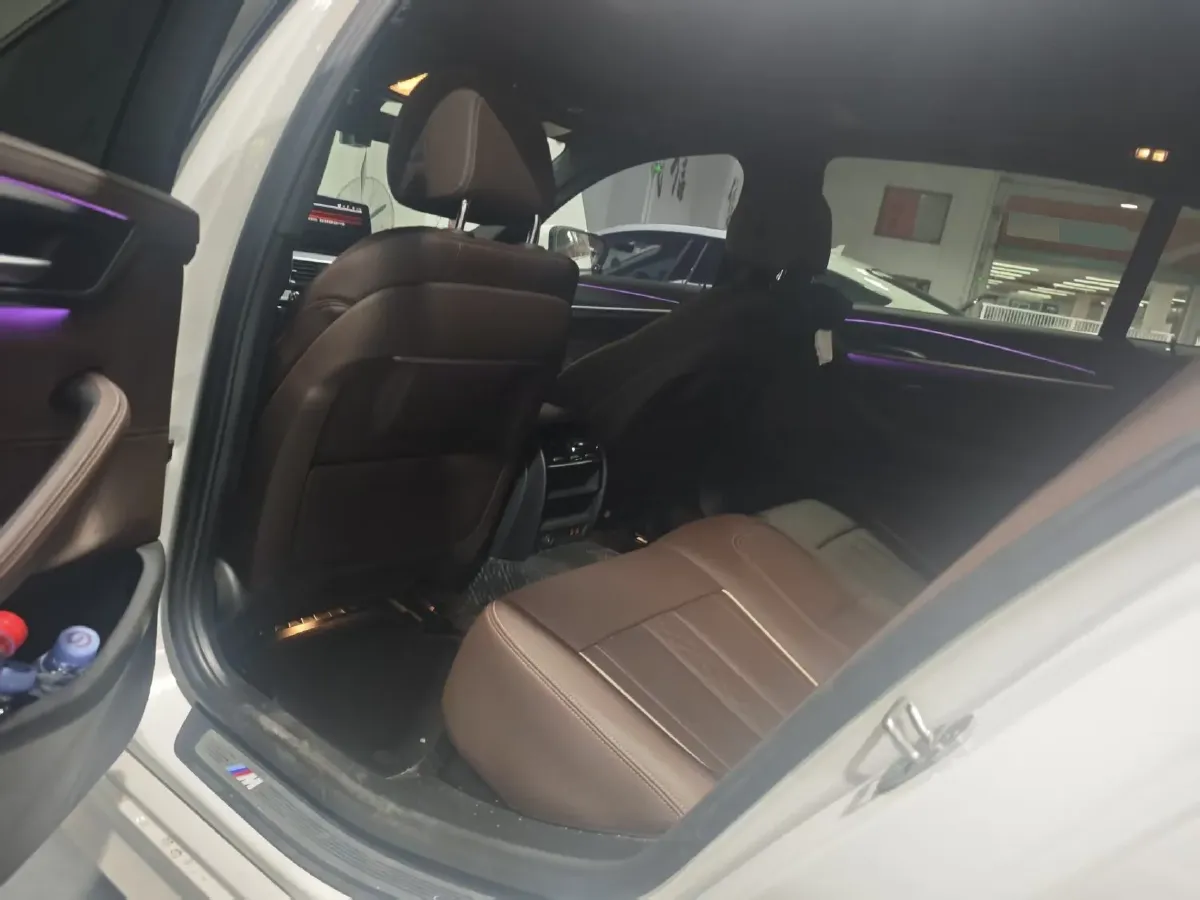 2021 BMW 5 Series 2.0T 252HP L4 8AT,autocango,china used car exporter,china ev exporter,chinese used car exporter,chinese used ev exporter