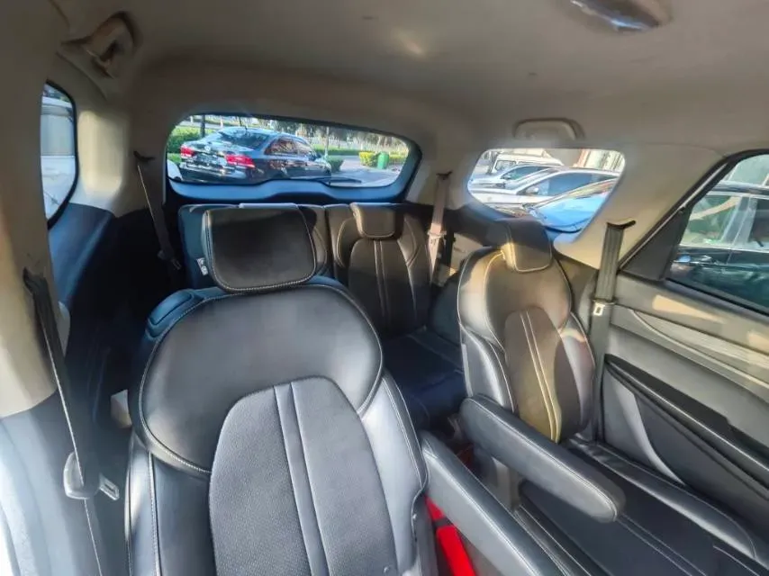 2018 BaoJun 360 1.5L 112HP L4 6MT,autocango,china used car exporter,china ev exporter,chinese used car exporter,chinese used ev exporter