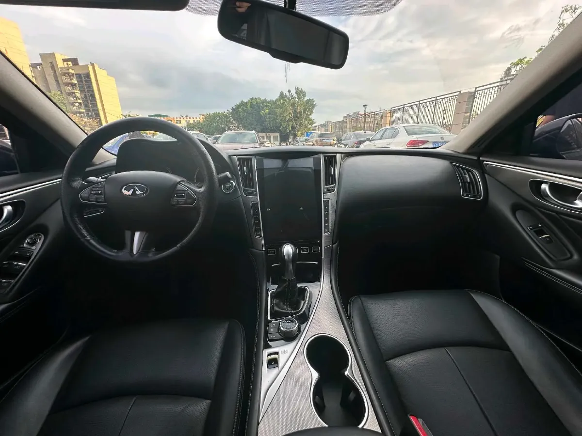 2016 Infiniti Q50L 2.0T 211HP L4 7AT,autocango,china used car exporter,china ev exporter,chinese used car exporter,chinese used ev exporter