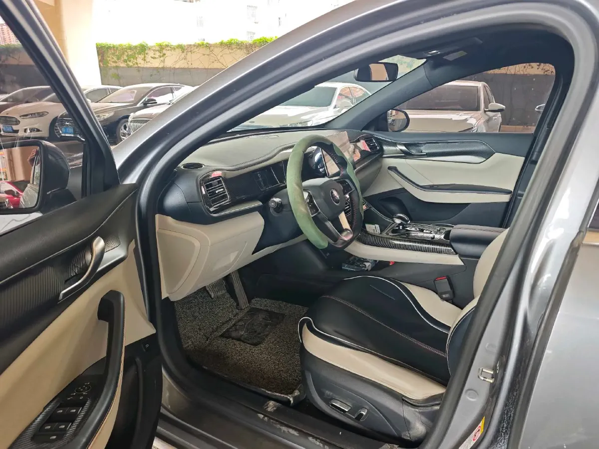 2021 Haval F7 1.5T 169HP L4 7DCT,autocango,china used car exporter,china ev exporter,chinese used car exporter,chinese used ev exporter