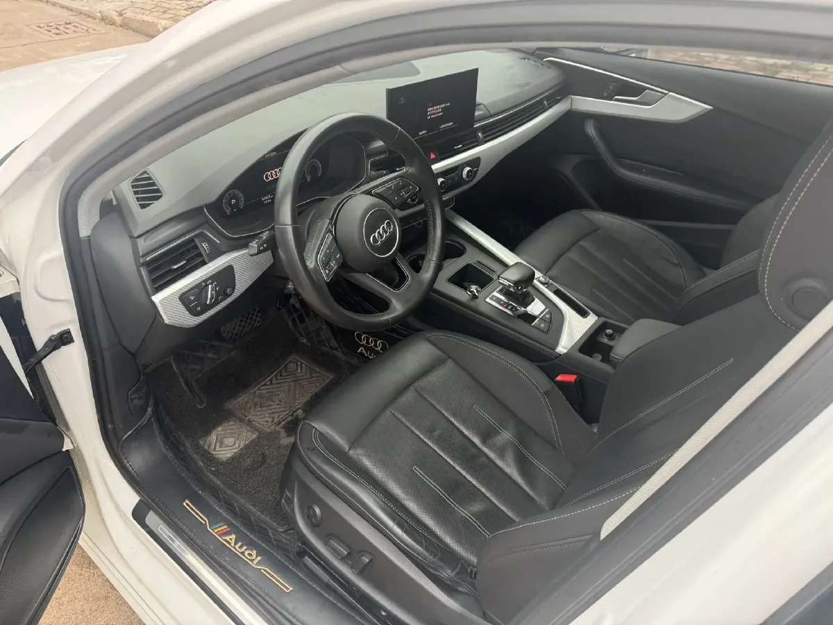 2020 Audi A4L 2.0T 190HP L4 7DCT,autocango,china used car exporter,china ev exporter,chinese used car exporter,chinese used ev exporter