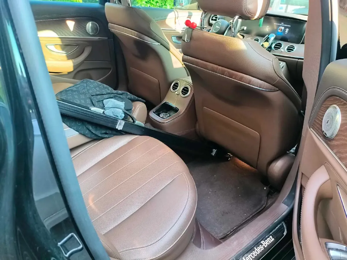 2023 Mercedes-Benz E Class 2.0T 258HP L4 9AT,autocango,china used car exporter,china ev exporter,chinese used car exporter,chinese used ev exporter