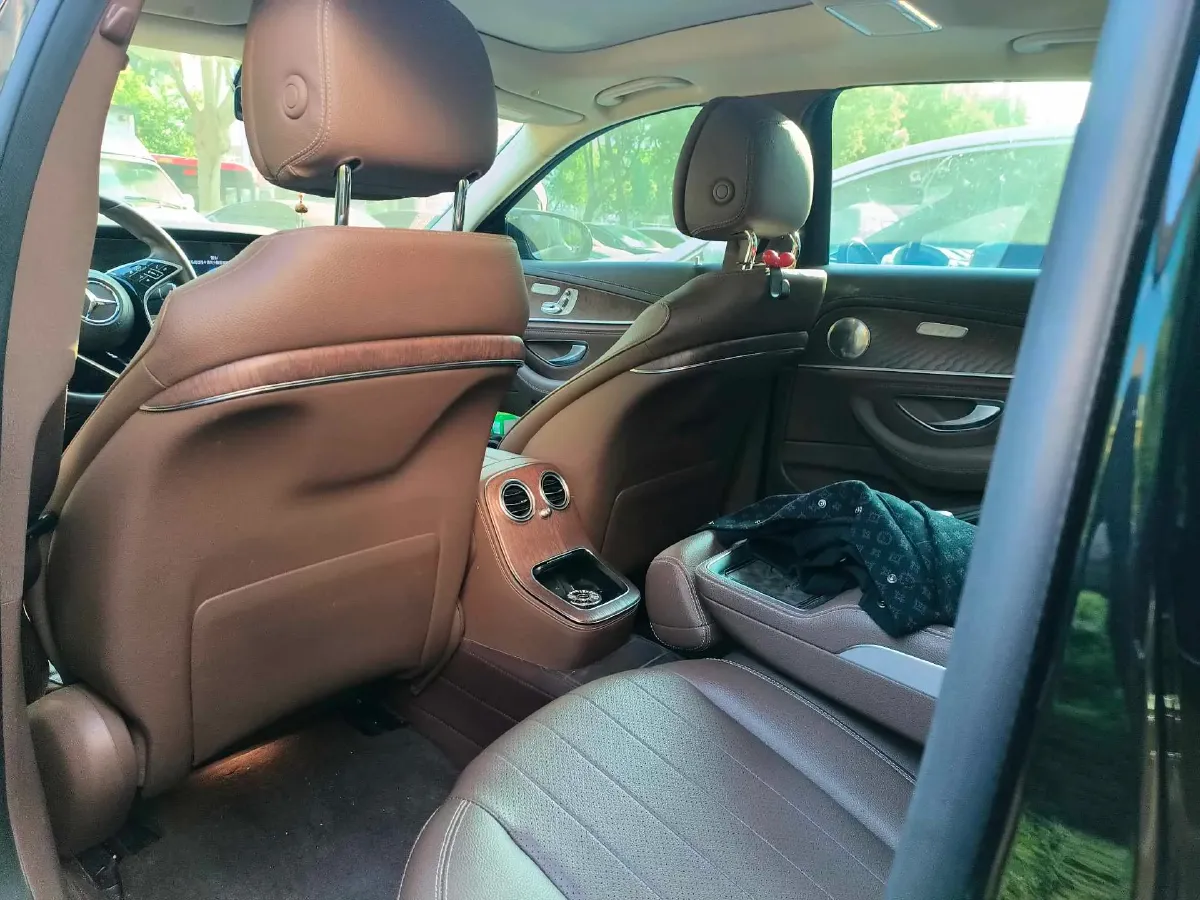 2023 Mercedes-Benz E Class 2.0T 258HP L4 9AT,autocango,china used car exporter,china ev exporter,chinese used car exporter,chinese used ev exporter