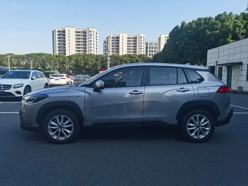 2024 Toyota Corolla Cross 2.0L 152HP L4 E-CVT Hybrid,autocango,china used car exporter,china ev exporter,chinese used car exporter,chinese used ev exporter