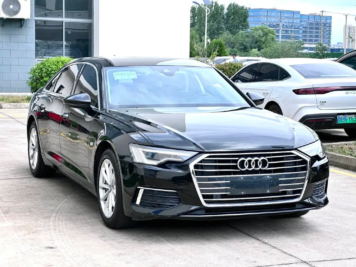 2020 Audi A6L 2.0T 190HP L4 7DCT,autocango,china used car exporter,china ev exporter,chinese used car exporter,chinese used ev exporter
