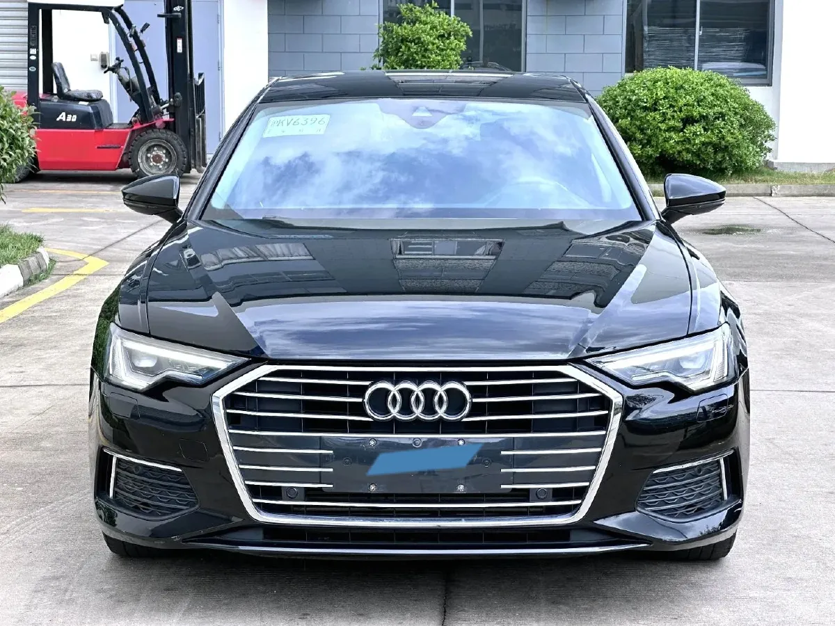 2020 Audi A6L 2.0T 190HP L4 7DCT,autocango,china used car exporter,china ev exporter,chinese used car exporter,chinese used ev exporter