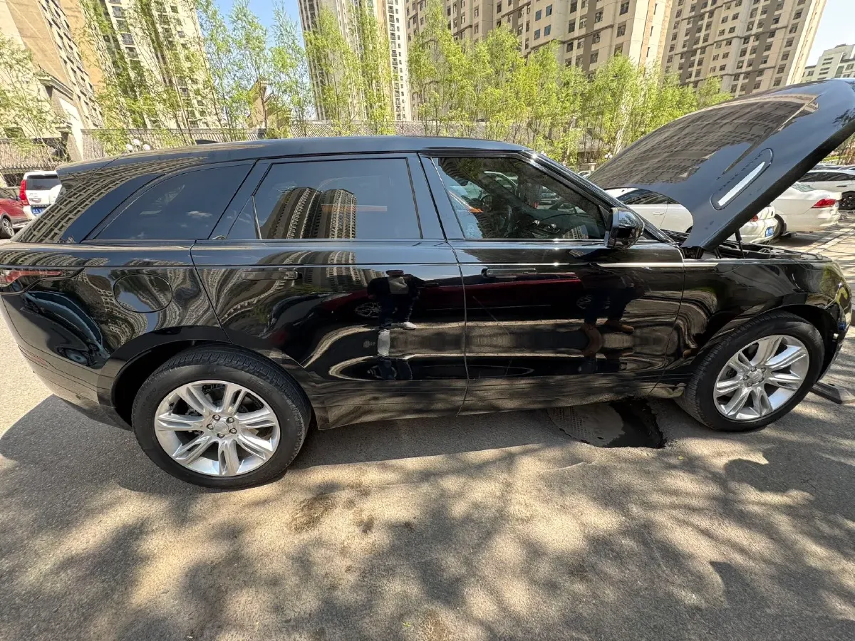 2022 Land Rover Range Rover Velar 2.0T 250HP L4 8AT,autocango,china used car exporter,china ev exporter,chinese used car exporter,chinese used ev exporter