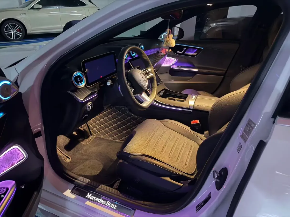 2024 Mercedes-Benz C Class 1.5T 204HP L4 9AT,autocango,china used car exporter,china ev exporter,chinese used car exporter,chinese used ev exporter