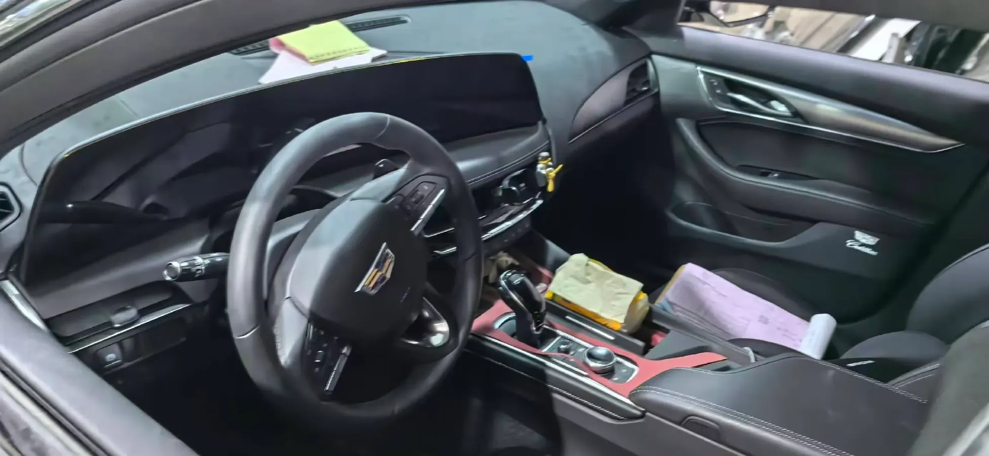 2025 Cadillac CT5 2.0T 237HP L4 10AT,autocango,china used car exporter,china ev exporter,chinese used car exporter,chinese used ev exporter