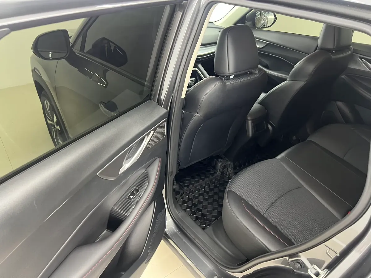 2023 ChangAn CS35 Plus 1.4T 160HP L4 7DCT,autocango,china used car exporter,china ev exporter,chinese used car exporter,chinese used ev exporter