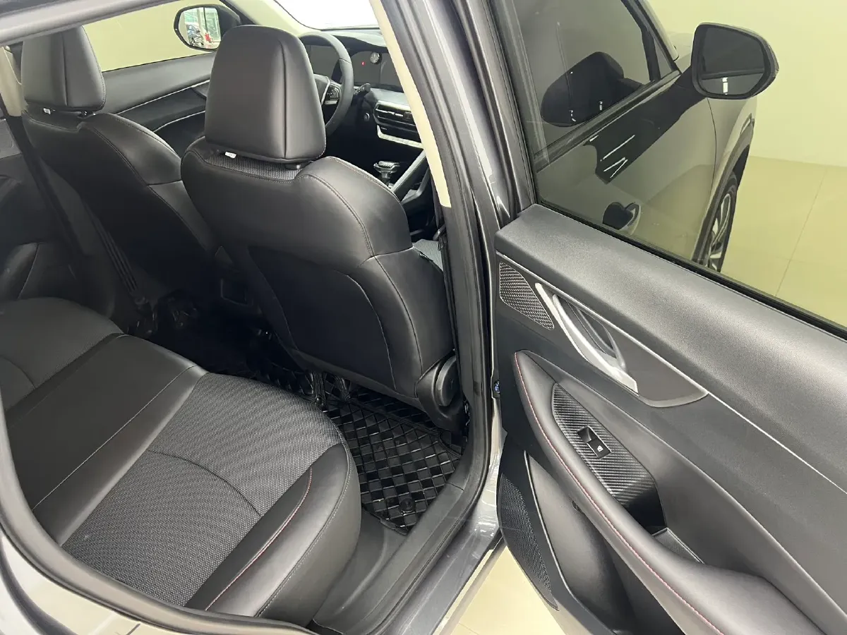 2023 ChangAn CS35 Plus 1.4T 160HP L4 7DCT,autocango,china used car exporter,china ev exporter,chinese used car exporter,chinese used ev exporter