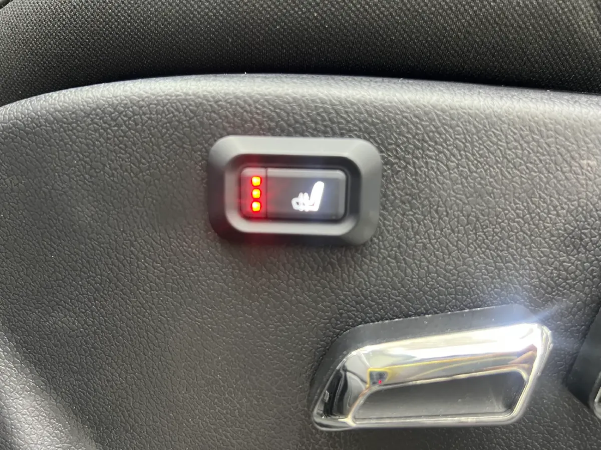 2023 ChangAn CS35 Plus 1.4T 160HP L4 7DCT,autocango,china used car exporter,china ev exporter,chinese used car exporter,chinese used ev exporter