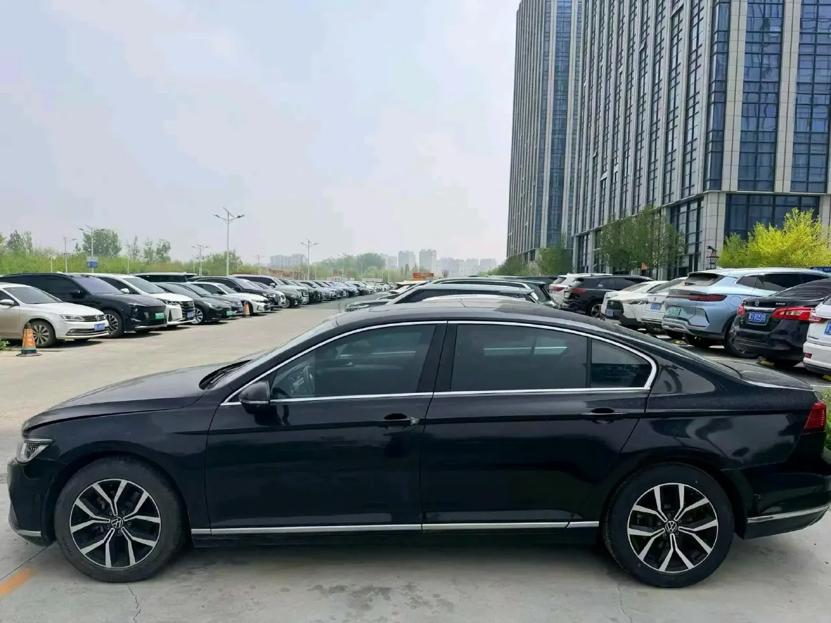 2020 Volkswagen Magotan 1.4T 150HP L4 7DCT,autocango,china used car exporter,china ev exporter,chinese used car exporter,chinese used ev exporter