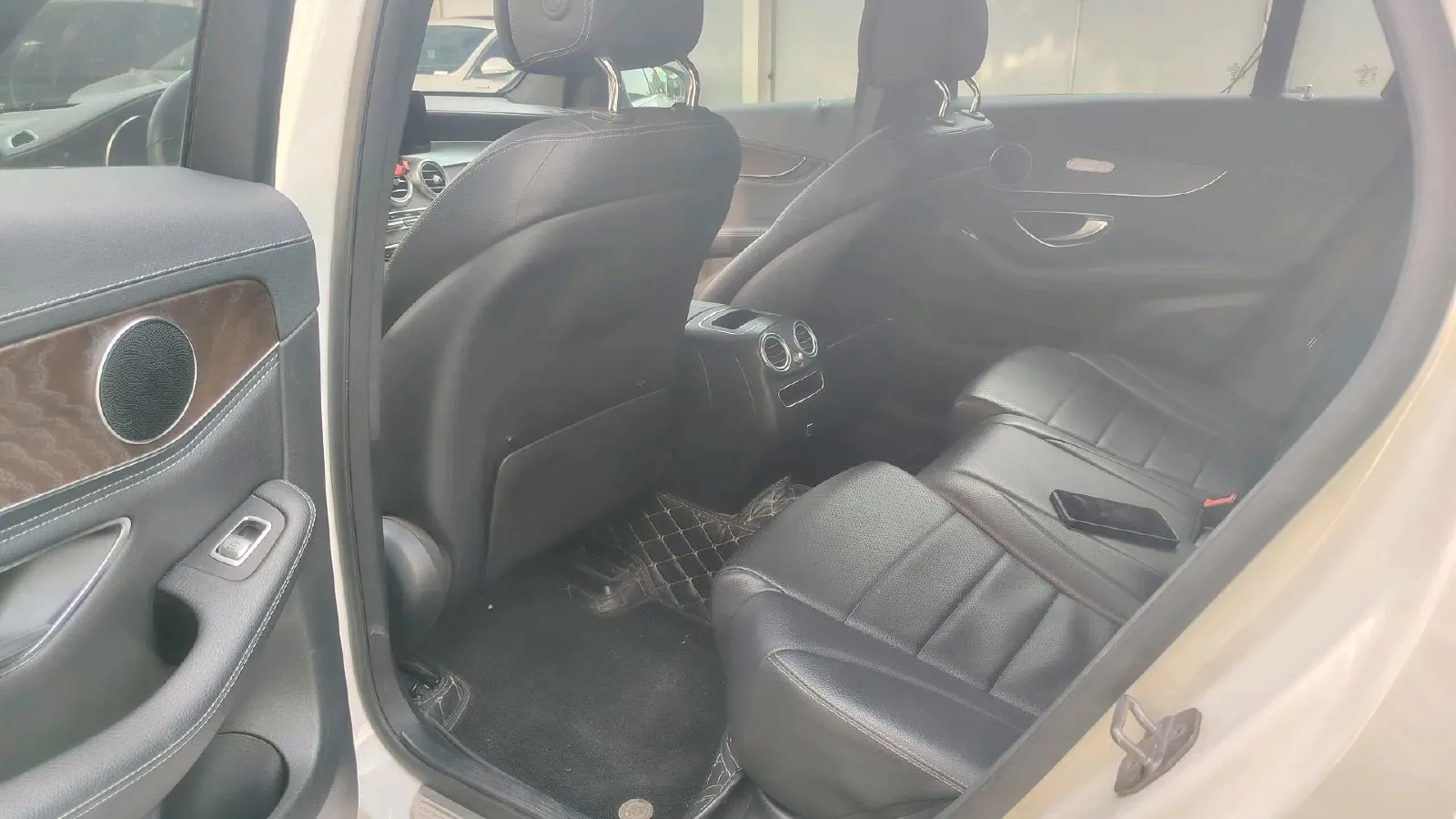 2020 Mercedes-Benz GLC Class 2.0T 197HP L4 9AT,autocango,china used car exporter,china ev exporter,chinese used car exporter,chinese used ev exporter