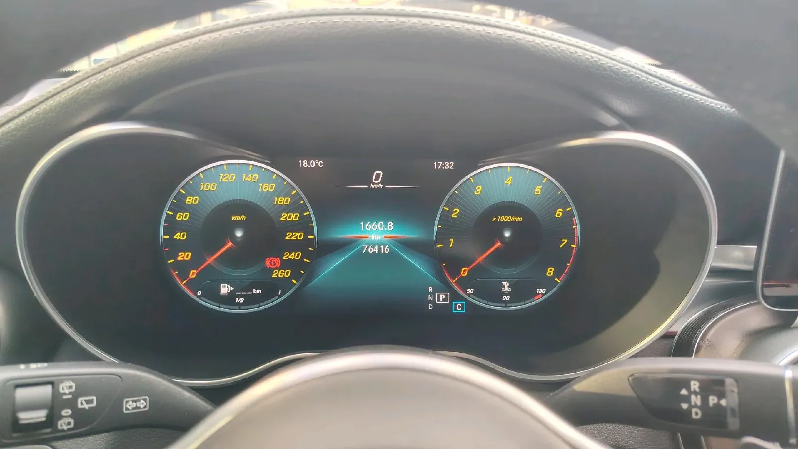 2020 Mercedes-Benz GLC Class 2.0T 197HP L4 9AT,autocango,china used car exporter,china ev exporter,chinese used car exporter,chinese used ev exporter