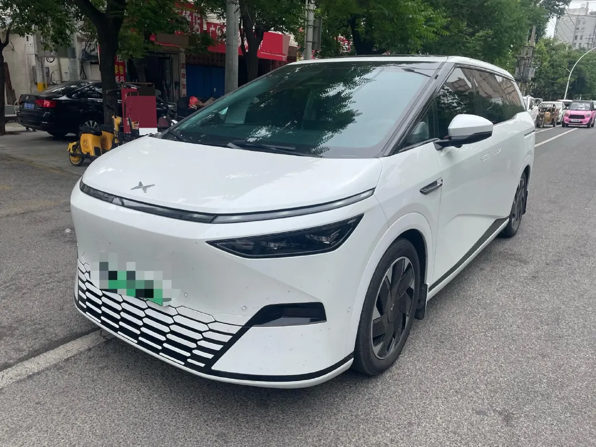 2024 Xpeng X9 BEV 101.5KWH,autocango,china used car exporter,china ev exporter,chinese used car exporter,chinese used ev exporter