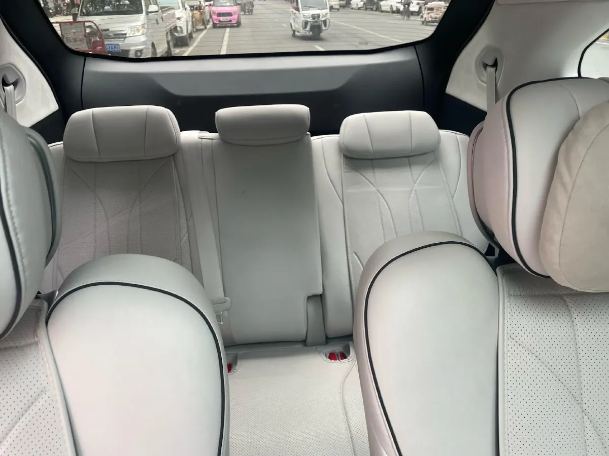 2024 Xpeng X9 BEV 101.5KWH,autocango,china used car exporter,china ev exporter,chinese used car exporter,chinese used ev exporter