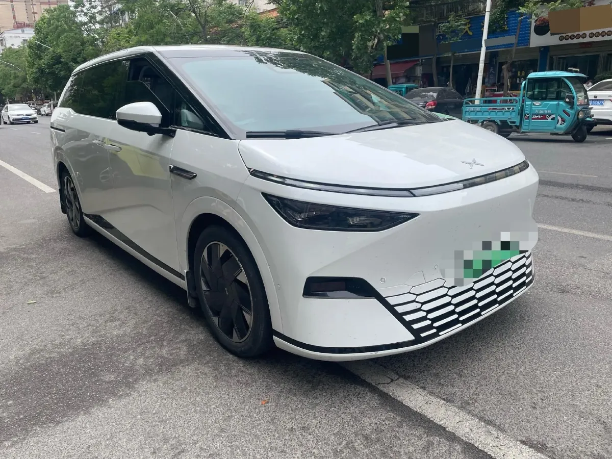 2024 Xpeng X9 BEV 101.5KWH,autocango,china used car exporter,china ev exporter,chinese used car exporter,chinese used ev exporter