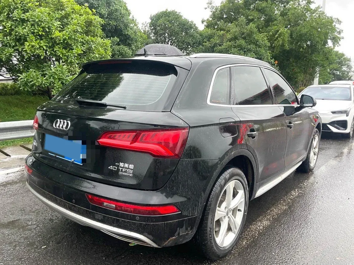 2020 Audi Q5L 2.0T 190HP L4 7DCT,autocango,china used car exporter,china ev exporter,chinese used car exporter,chinese used ev exporter