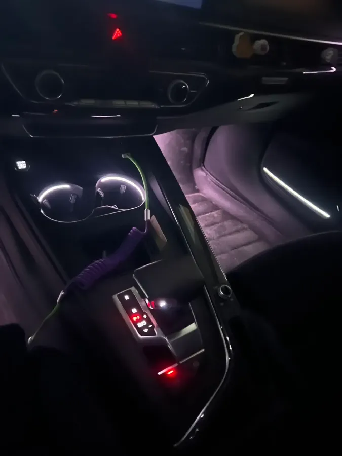 2020 Audi A4L 2.0T 252HP L4 7DCT,autocango,china used car exporter,china ev exporter,chinese used car exporter,chinese used ev exporter