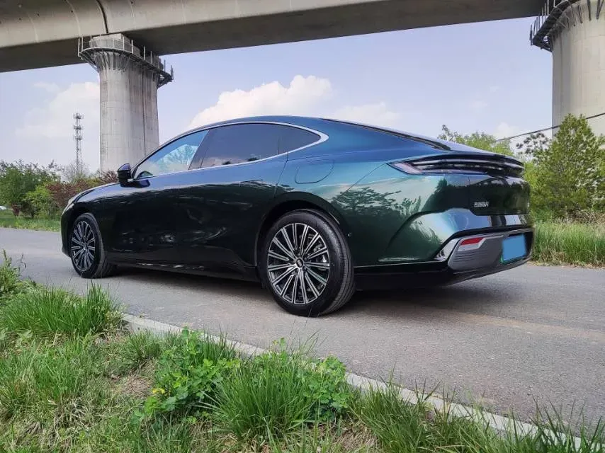 2025 Geely Galaxy Starshine 8 1.5T 163HP L4 3DHT PHEV 27.69KWH,autocango,china used car exporter,china ev exporter,chinese used car exporter,chinese used ev exporter