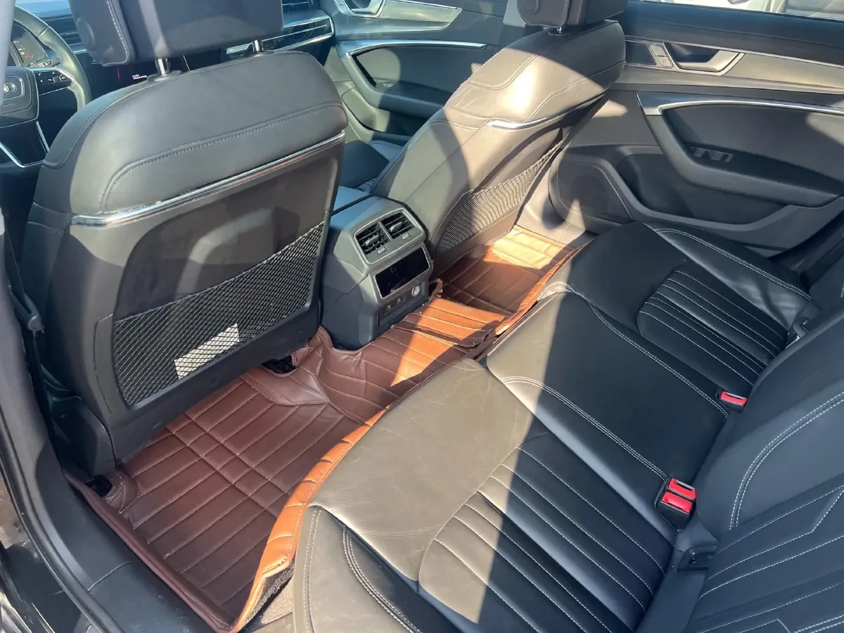 2023 Audi A6L 2.0T 245HP L4 7DCT,autocango,china used car exporter,china ev exporter,chinese used car exporter,chinese used ev exporter