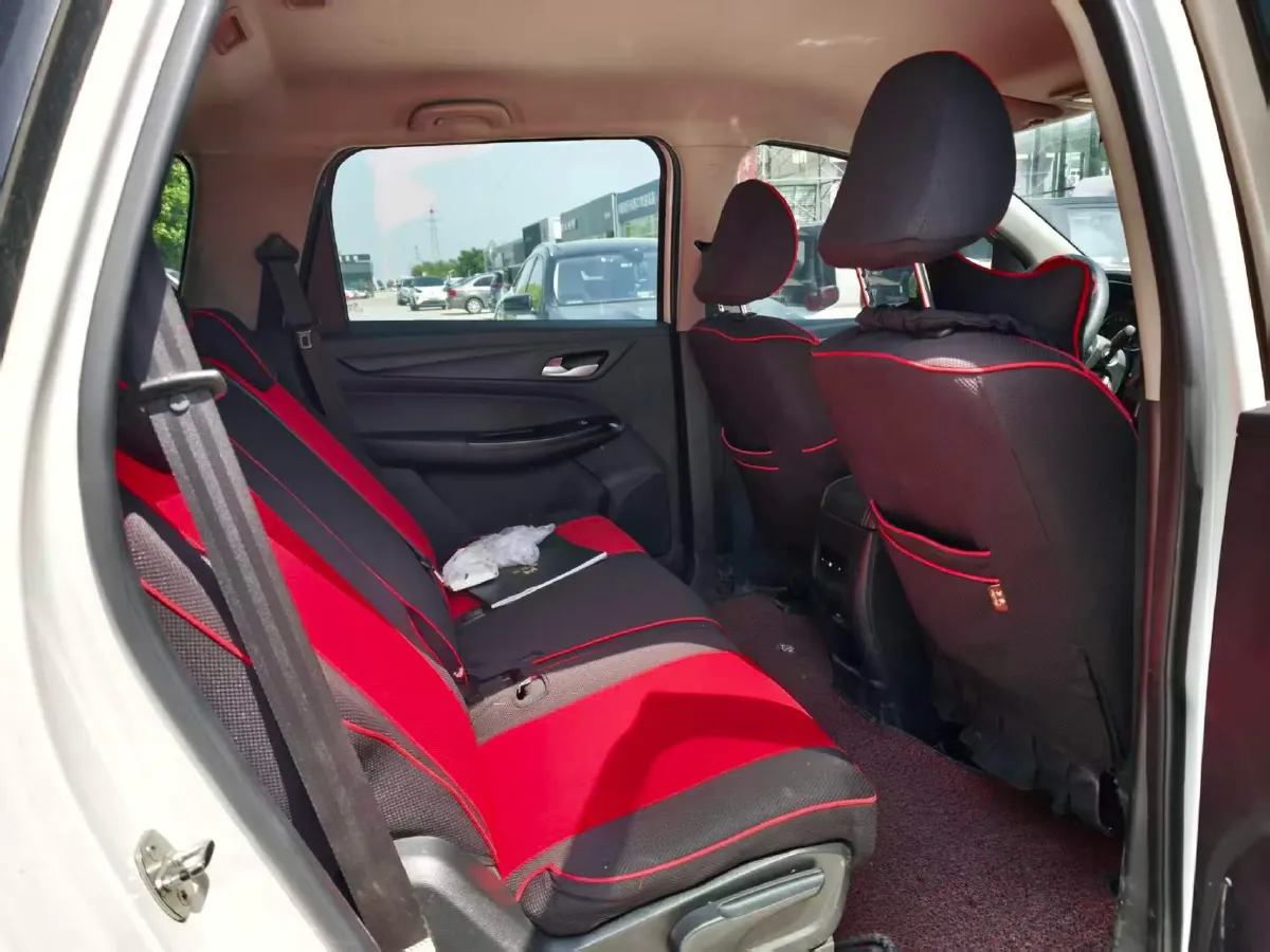 2019 BaoJun 730 1.5T 151HP L4 CVT,autocango,china used car exporter,china ev exporter,chinese used car exporter,chinese used ev exporter