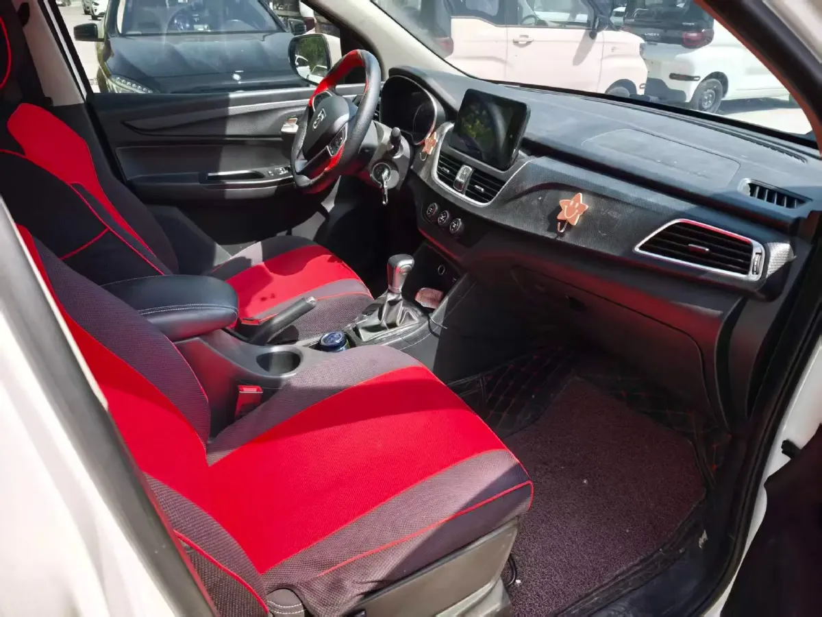 2019 BaoJun 730 1.5T 151HP L4 CVT,autocango,china used car exporter,china ev exporter,chinese used car exporter,chinese used ev exporter