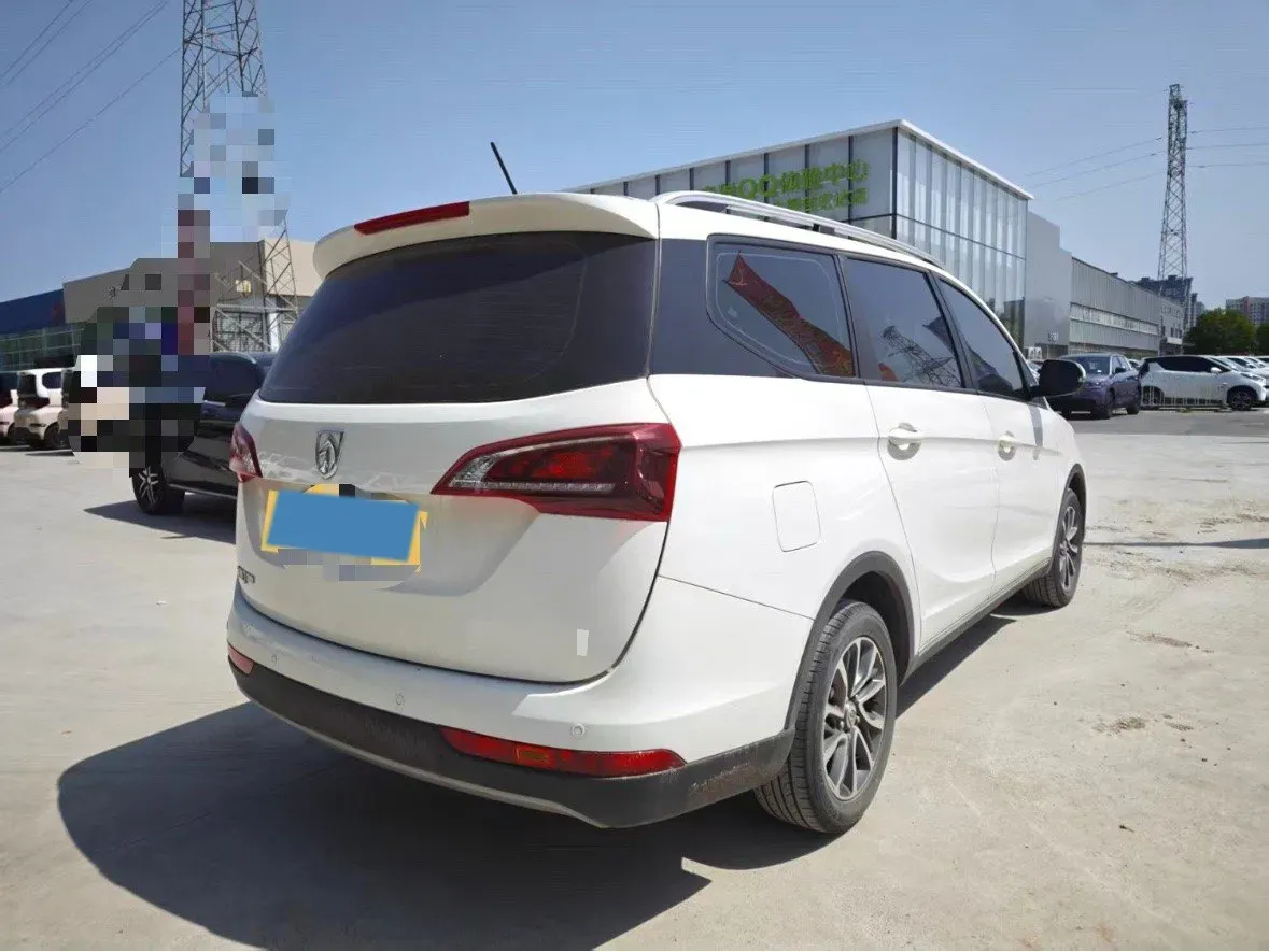 2019 BaoJun 730 1.5T 151HP L4 CVT,autocango,china used car exporter,china ev exporter,chinese used car exporter,chinese used ev exporter