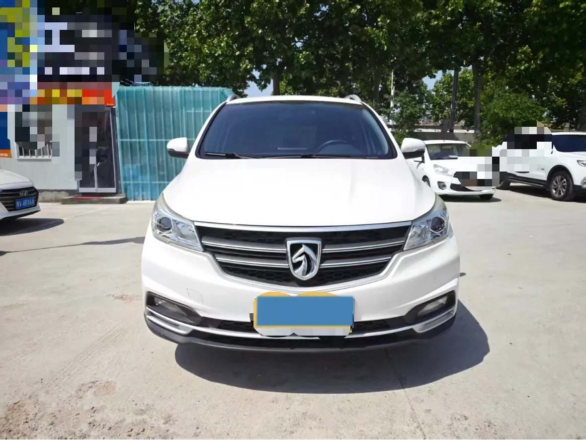 2019 BaoJun 730 1.5T 151HP L4 CVT,autocango,china used car exporter,china ev exporter,chinese used car exporter,chinese used ev exporter