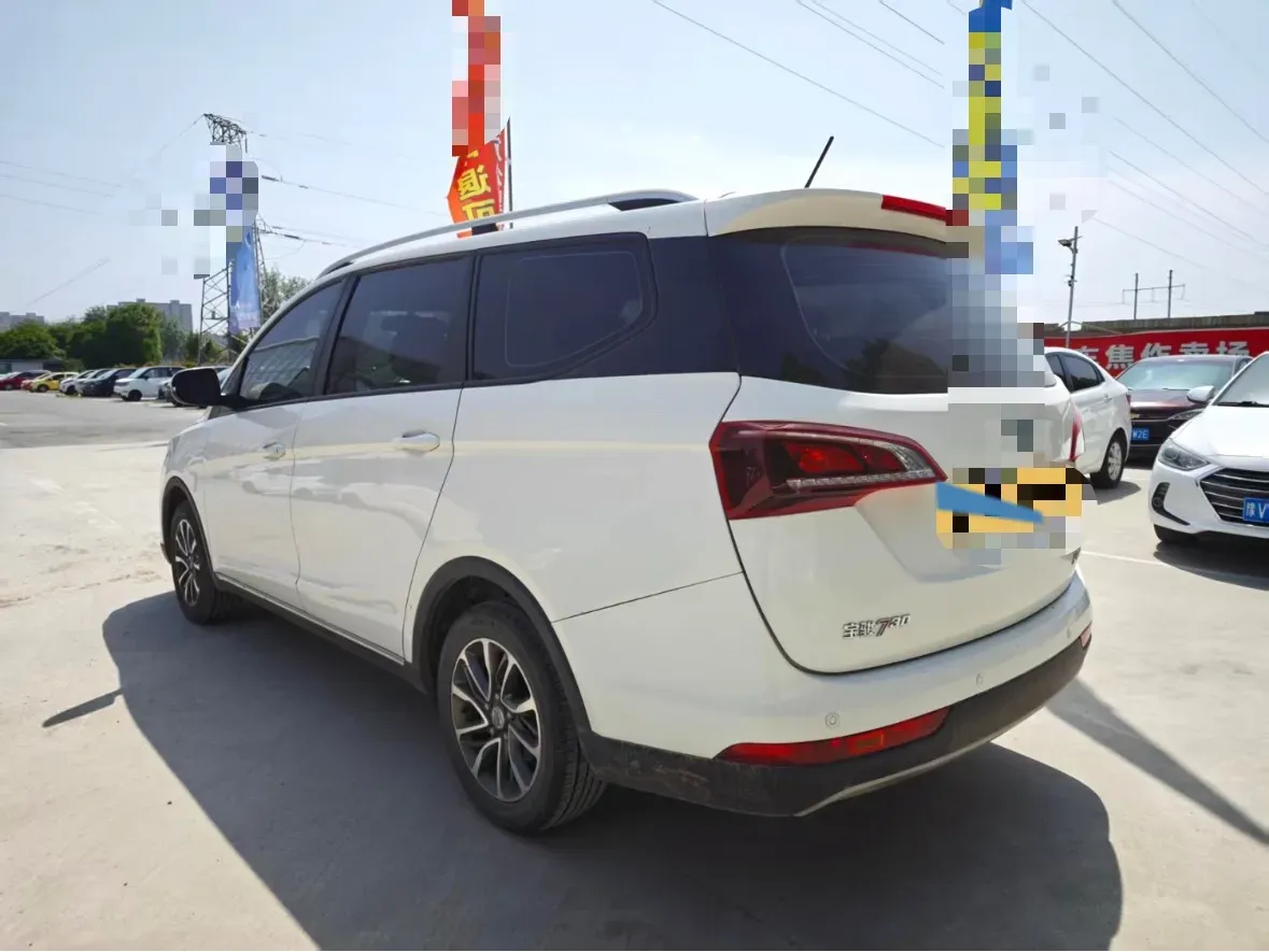 2019 BaoJun 730 1.5T 151HP L4 CVT,autocango,china used car exporter,china ev exporter,chinese used car exporter,chinese used ev exporter