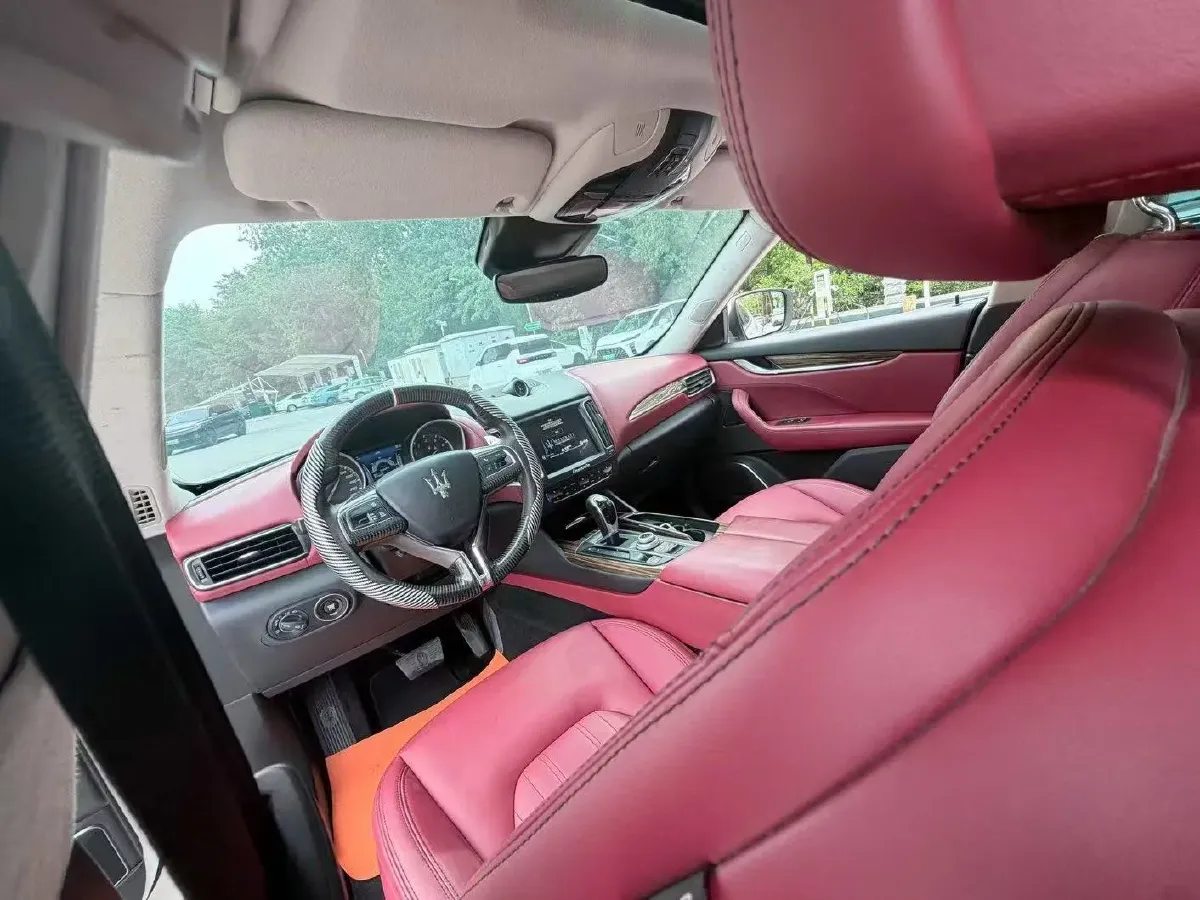 2018 Maserati Levante 3.0T 350HP V6 8AT,autocango,china used car exporter,china ev exporter,chinese used car exporter,chinese used ev exporter