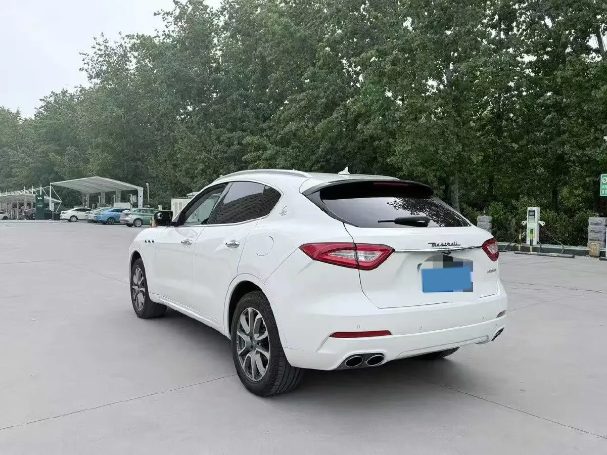 2018 Maserati Levante 3.0T 350HP V6 8AT,autocango,china used car exporter,china ev exporter,chinese used car exporter,chinese used ev exporter