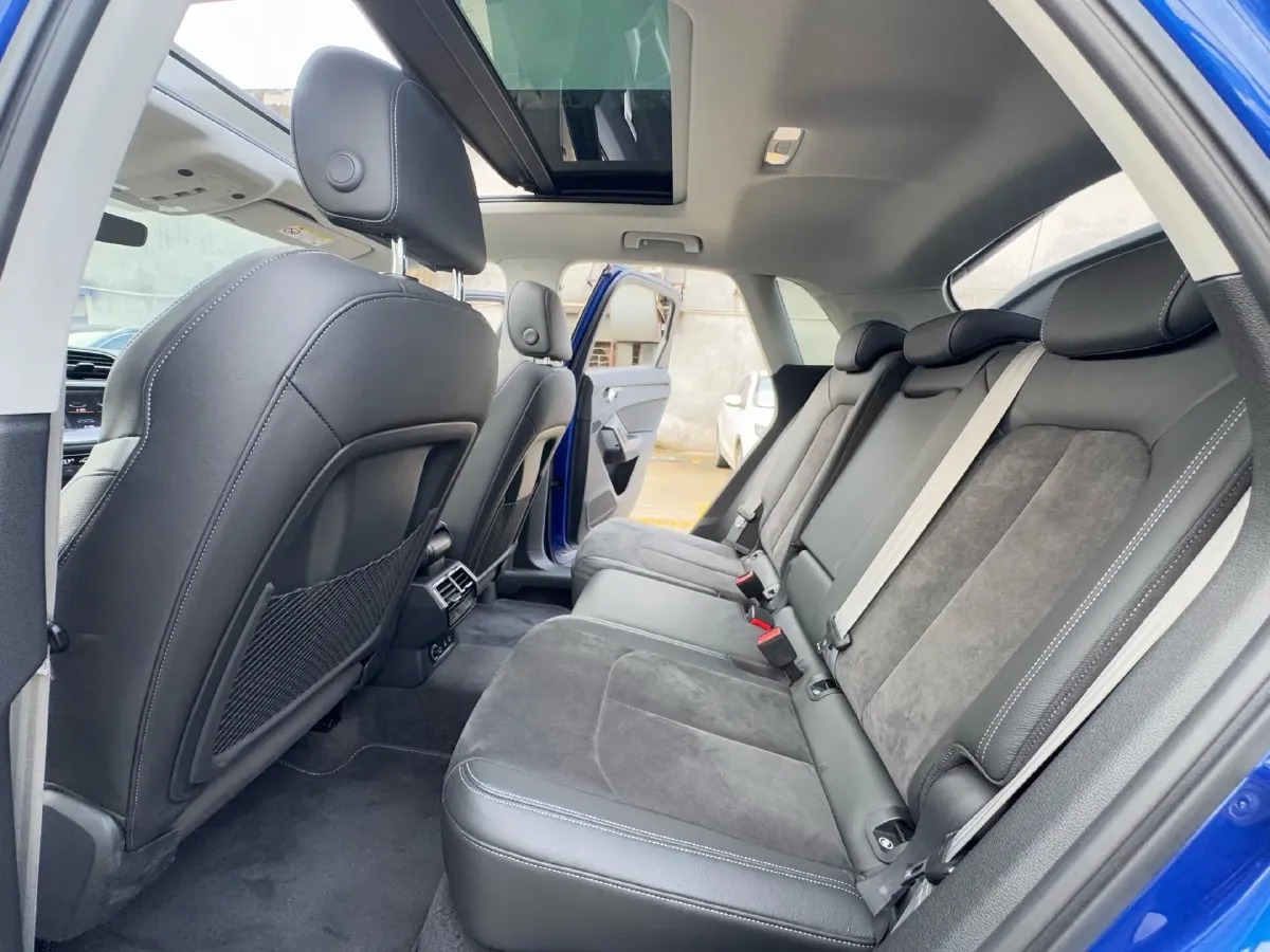 2022 Audi Q3 1.4T 150HP L4 7DCT,autocango,china used car exporter,china ev exporter,chinese used car exporter,chinese used ev exporter